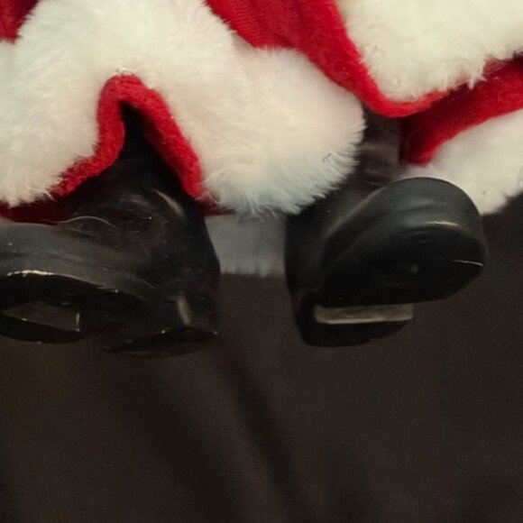 Dept 56 Santa Claus - Picture 7 of 8